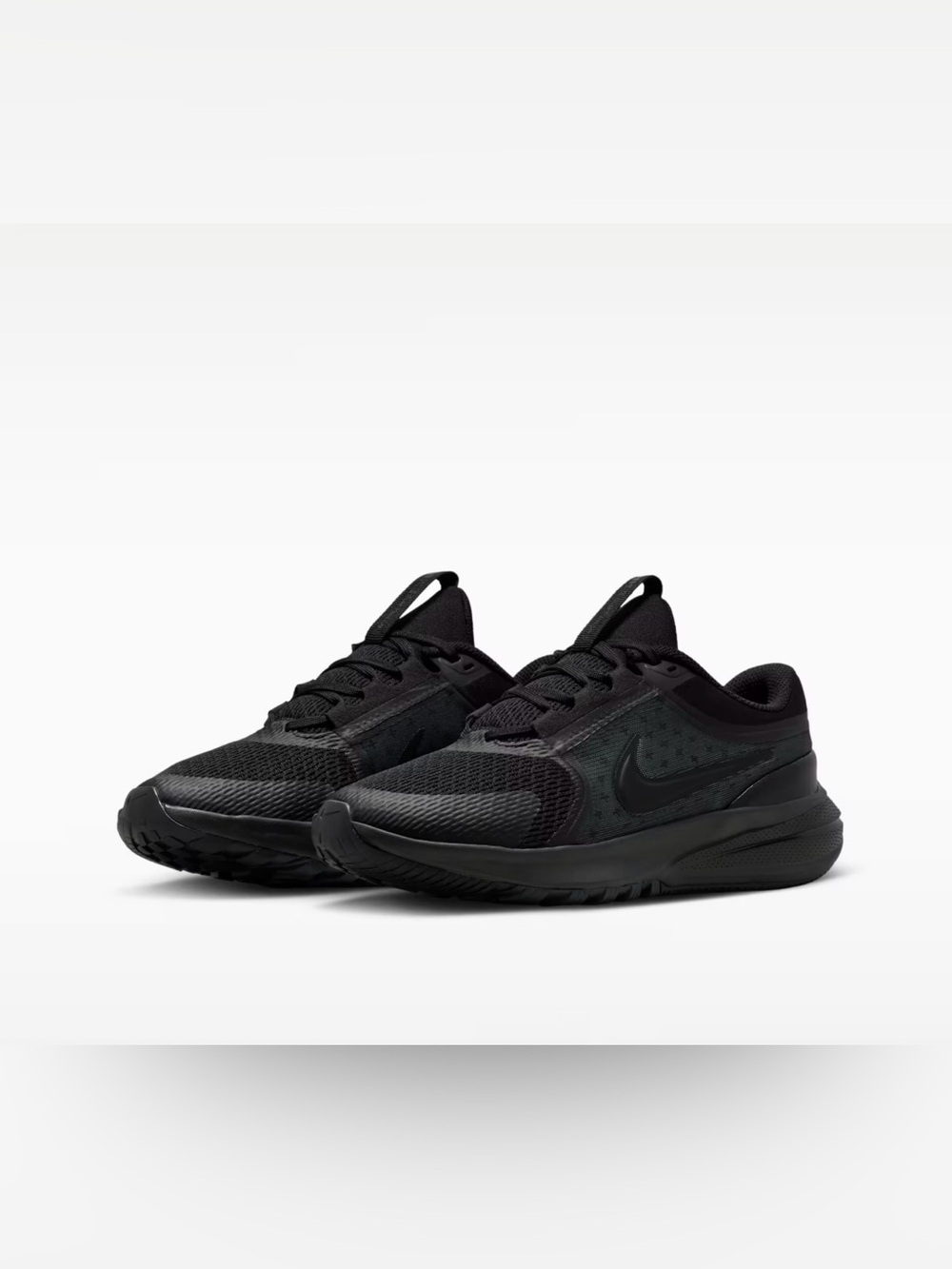 Nike Star Runner 5 - Youth 6Y (women’s 7.5) -NWOT